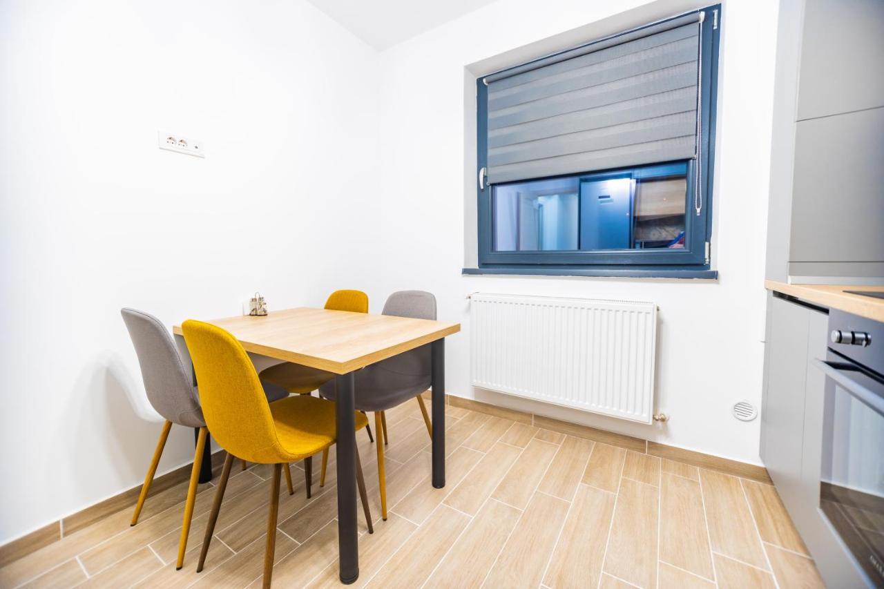 Brigitte Apartment Braşov Esterno foto