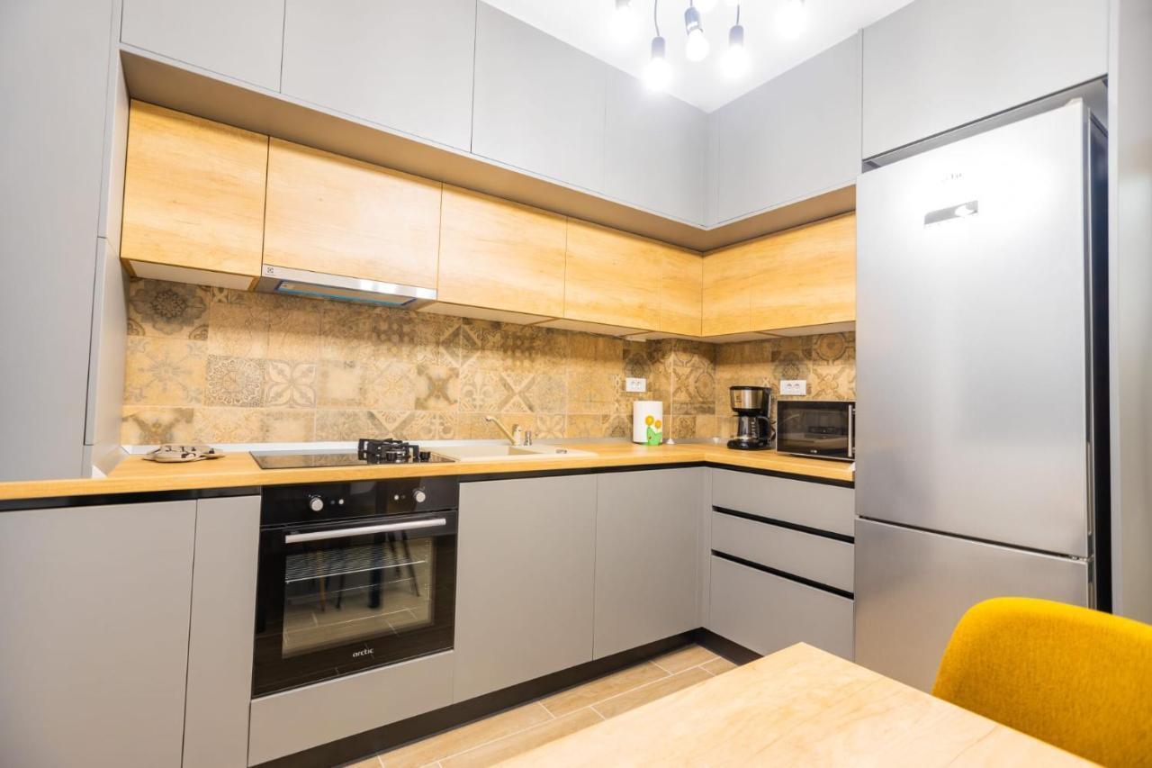 Brigitte Apartment Braşov Esterno foto
