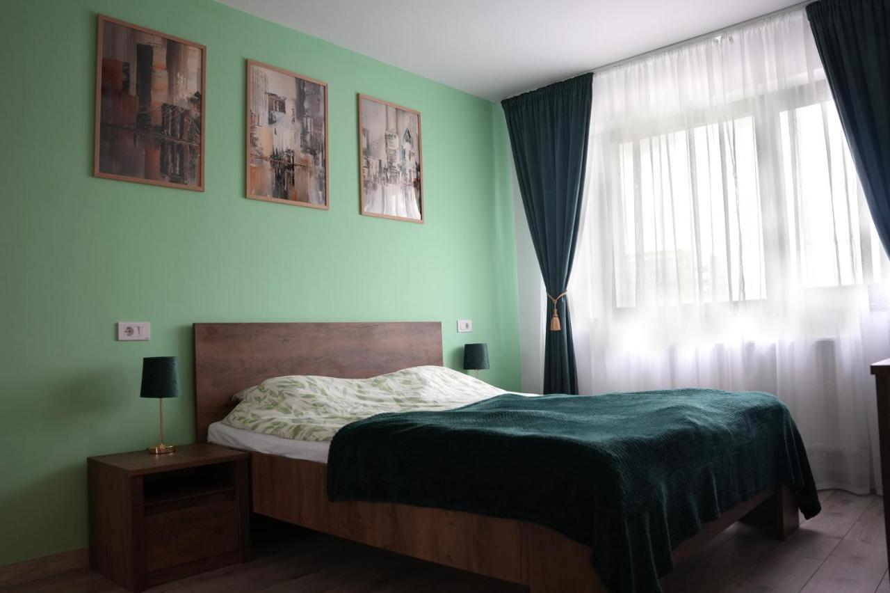 Brigitte Apartment Braşov Esterno foto
